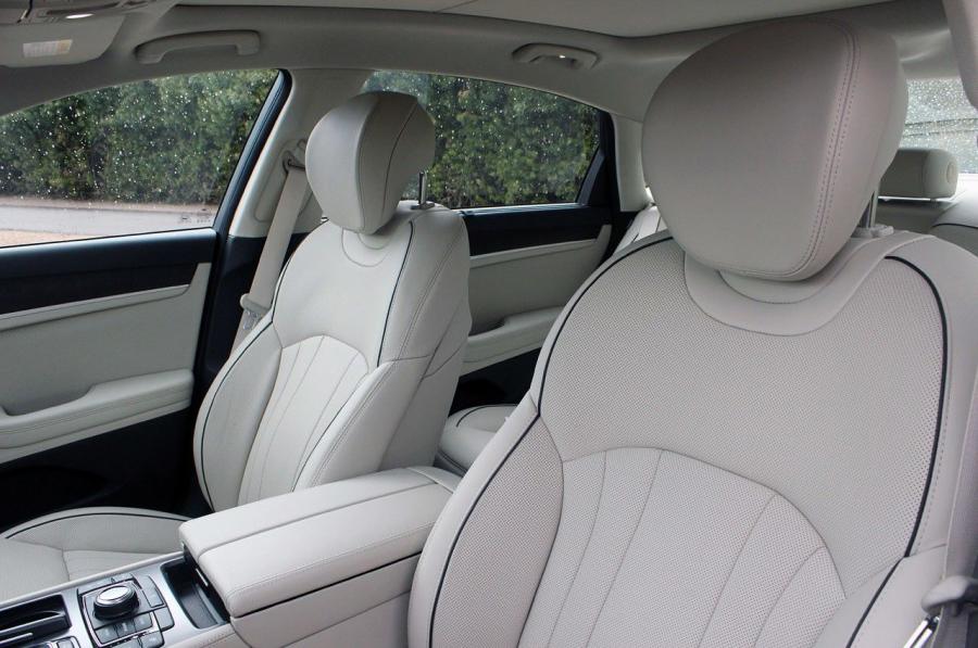 Интерьер Hyundai Genesis 2014 года  (NA) (фото 69 из 105)